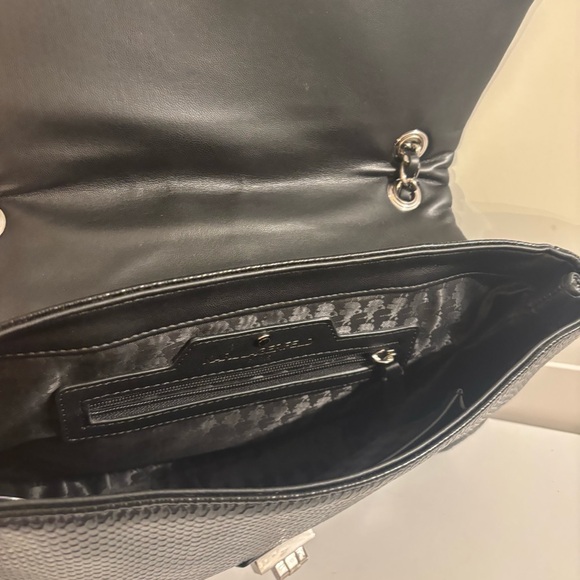 KARL LAGERFELD Paris Agyness shoulder Bag with Silver Tone Chain Straps - Picture 7 of 12